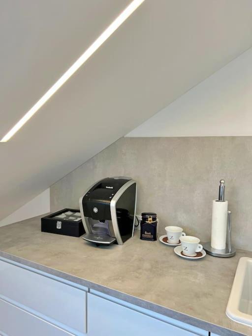 White 1 Bd Old Town Apartment By Hostlovers Kaunas Esterno foto